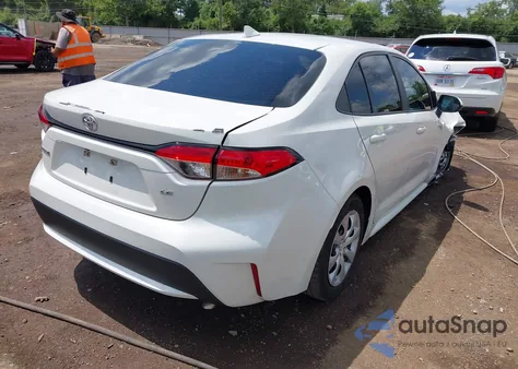 2021 Toyota Corolla Le z USA, uszkodzony, nr VIN 5YFEPMAEXMP211995